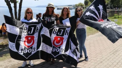 Beşiktaşlı Kadınlar Destek için Geldi
