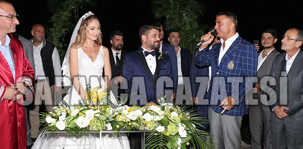 İsmail Türüt Sahne Aldı, Sedat Peker Nikah Şahidi Oldu