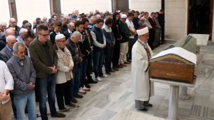 Taksi Şoförünün Cenazesi Toprağa Verildi