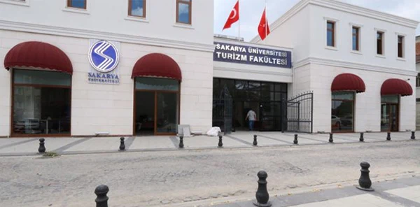 Turizm Fakültesi'nde Doluluk Yüzde 100