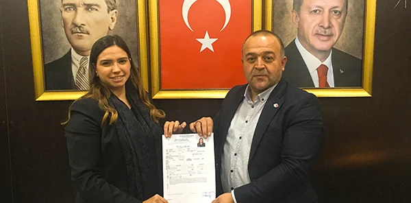 AK Parti'de İlk Başvurular Kadınlardan Geldi