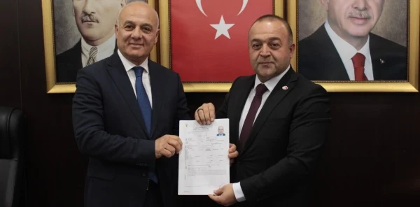 Çetin, AK Parti'den Aday Adayı