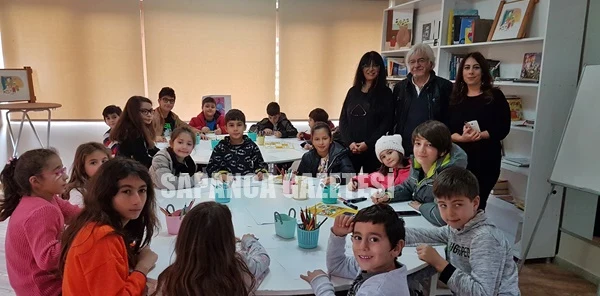 Karikatürist Meral Onat Minikler için Geldi