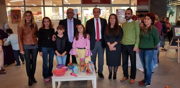 Öğrencilerden 10 Kasım Sergisi