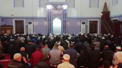 Mevlid Kandili'nde Camiler Doldu Taştı