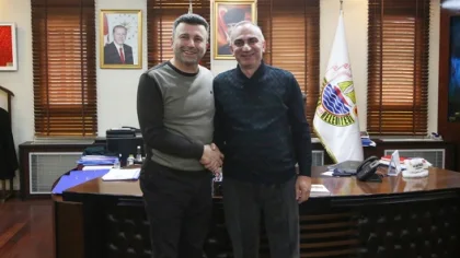 'Sen, Ben Yok Dava Var'