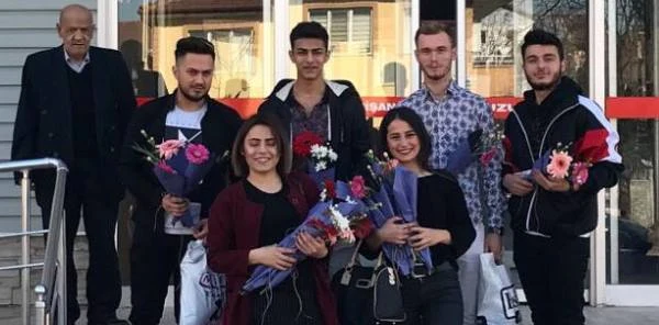 Salon Osi'den 8 Mart Sürprizi