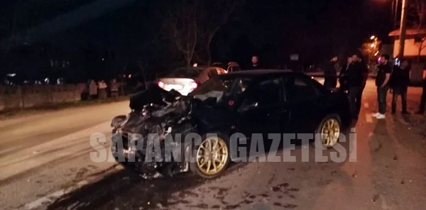 Sapanca'da Trafik Kazası: 3 Yaralı