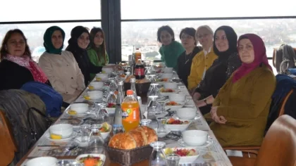 Personelin Kadınlar Günü'nü Kutladılar