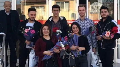 Salon Osi'den 8 Mart Sürprizi