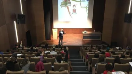 Yazar Solmaz Öğrenciler için Geldi