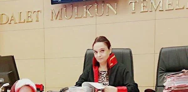 Eski Sapanca Hakimi 52 Yaşında Kalbine Yenik Düştü