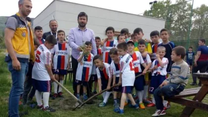 Önce Diktiler Sonra Söz Verdiler
