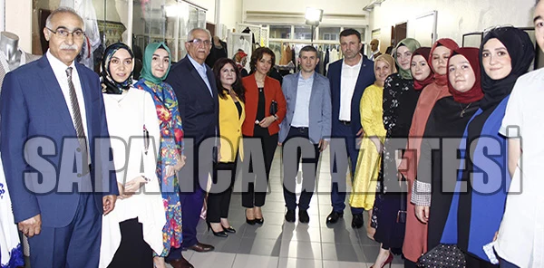 Hem'de Yıl Sonu Sergisi