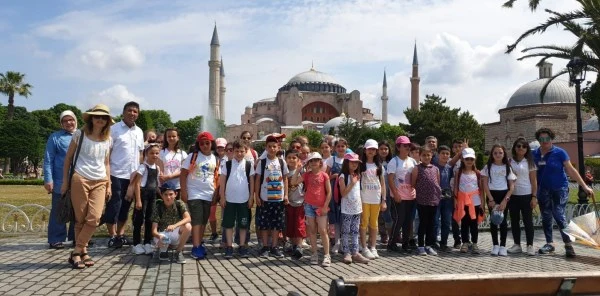 Öğrencilere Karne Öncesi Gezi Hediyesi