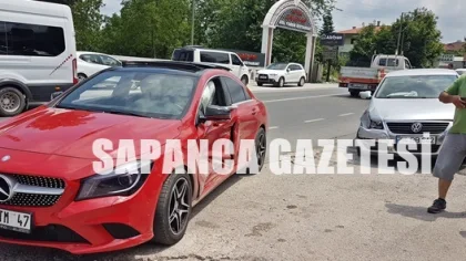 2 Otomobil Çarpıştı: 1'i Çocuk 7 Yaralı