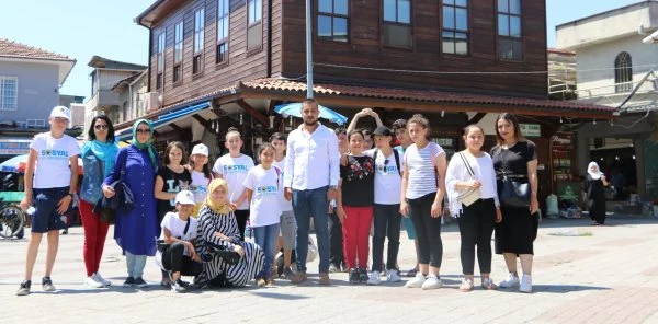 Öğrenciler Tarihe Tanıklık Ediyor