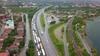 Kaza TEM'i Böyle Kilitledi