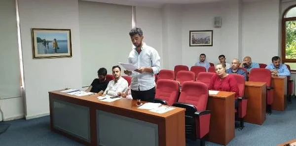 Şahin'den Meclise 3 Önerge Birden Geldi