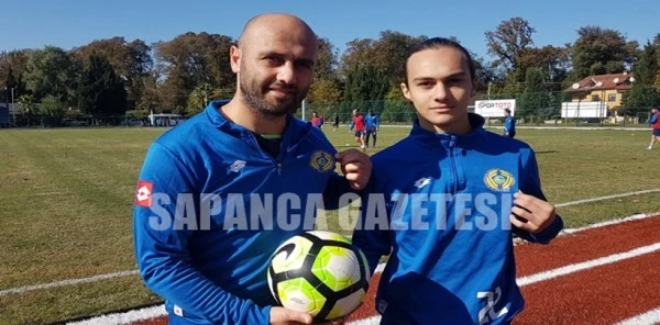 Baba Oğul Aynı Takımda Mücadele Ediyorlar
