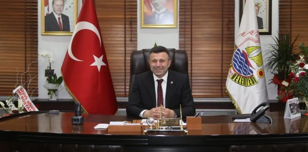Başkan Özen Öğretmenler Günü'nü Kutladı