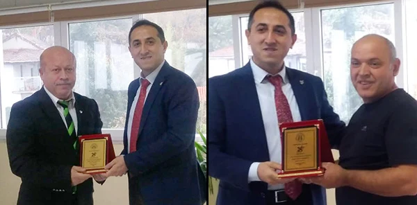 Çeyrek Asırlık Hizmet için Teşekkür Plaketi