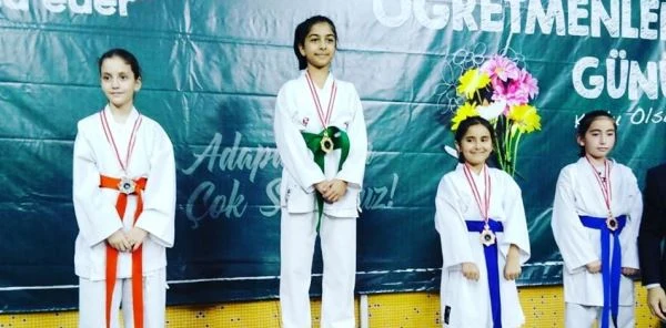 Karatede 12 Madalya Birden Geldi