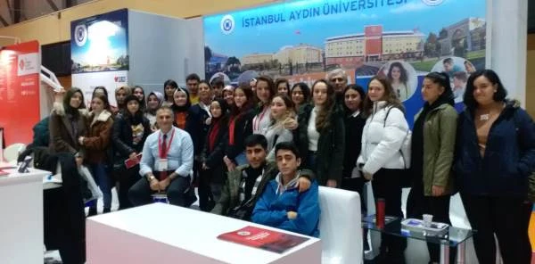 Kariyer Seçimi Öncesi Bilgi Aldılar