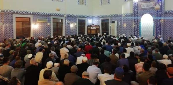 Mevlid Kandili'nde Camiler Doldu Taştı