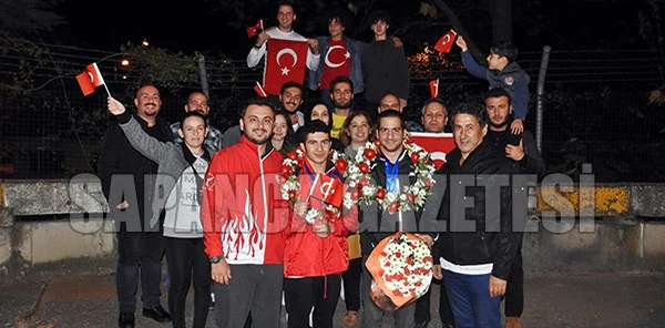 Özel Sporculardan 8 Madalya Birden Geldi