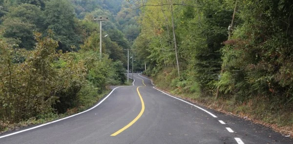 Sapanca'ya 24 Bin Ton Sıcak Asfalt