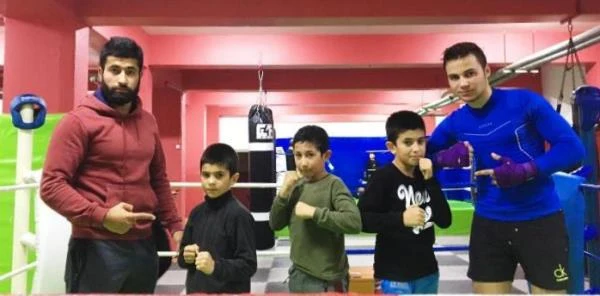 Bu Kardeşler Ringde Rakip Tanımıyor