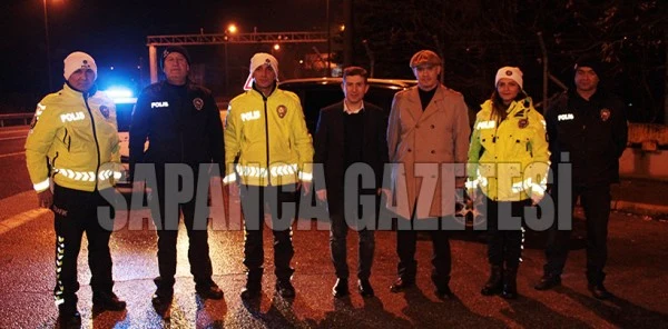 Kaymakam Bayar Ekiplerin Yeni Yılını Kutladı