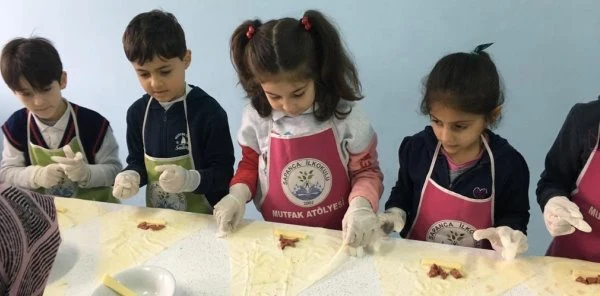 Bu Okul Diğerlerinden Çok Farklı