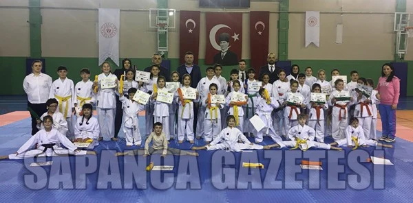 Karatecilerin Terfi Heyecanı