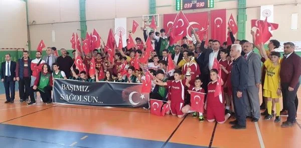 Basketbolda Kupalar Sahiplerini Buldu