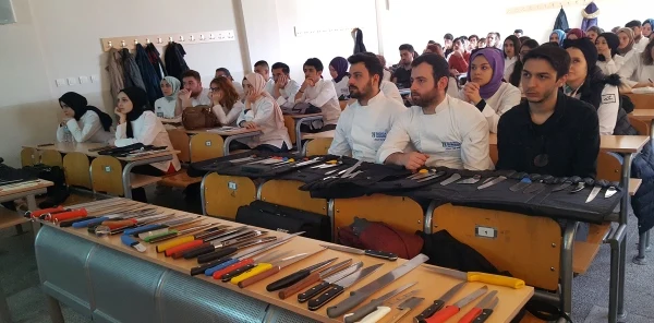Bıçağa Dair Her Şeyi Öğrendiler