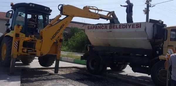 Fen İşleri Müdürlüğü İlçe Genelinde Çalışmalar Gerçekleştiriyor