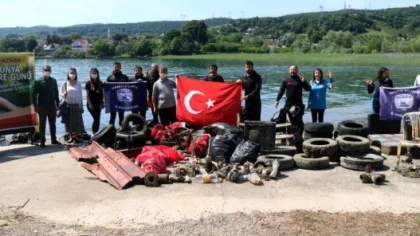 Burası İkinci El Dükkanı Değil İçme Suyu Kaynağı Olan Sapanca Gölü