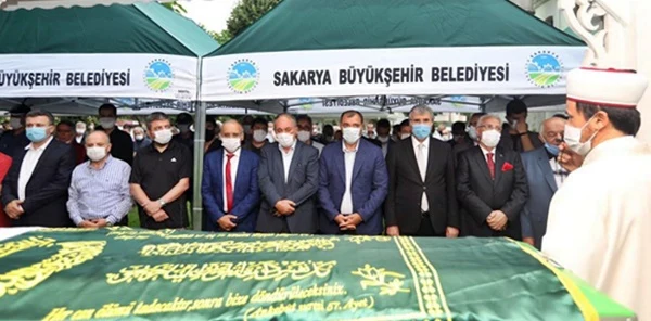 Kaldırım, Kırkpınar'daki Cenazeye Katıldı