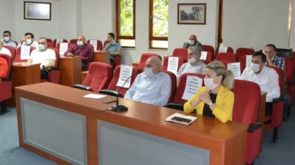 Belediye'de Değerlendirme Toplantısı