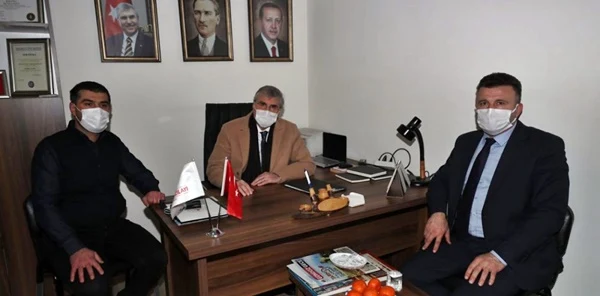 Başkan Ekrem Yüce, Sapanca Muhtarlar Derneğini Ziyaret Etti