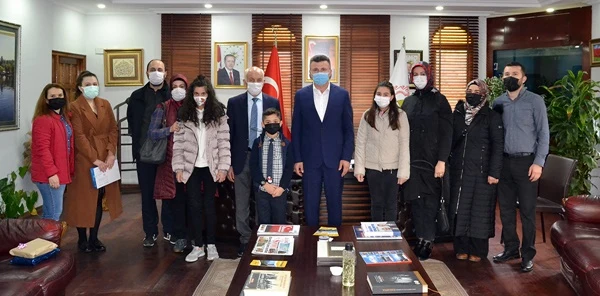 Sapanca Belediyesi Masal Yarışmasının Ödülleri Verildi