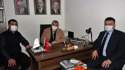 Başkan Ekrem Yüce, Sapanca Muhtarlar Derneğini Ziyaret Etti