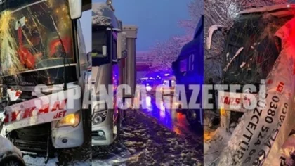 Sapanca TEM Geçişinde Meydana Gelen Zincirleme Trafik Kazasında 6 Kişi Yaralandı