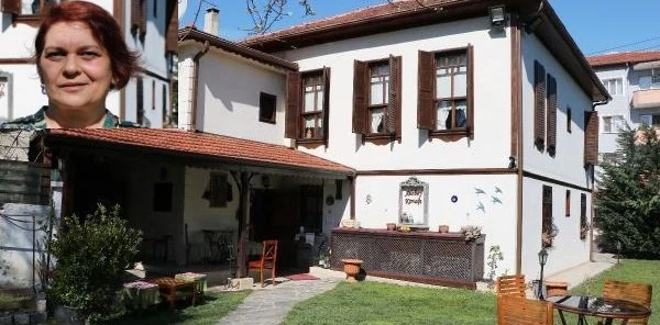 Dedesinden Kalan Konağı Otele Çevirdi