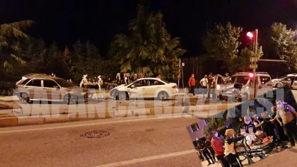 Güldibi'nde Zincirleme Trafik Kazası: 5 Yaralı