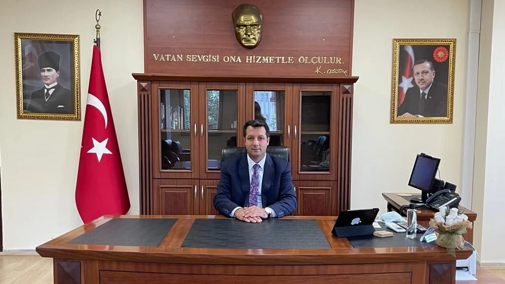 Kaymakam Canpolat 'In Cumhuriyet Bayramı Mesajı