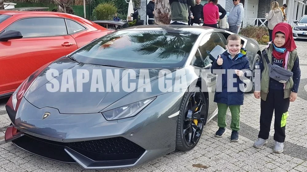 Milyonluk Araçları ile Sapanca'yı Tercih Ettiler