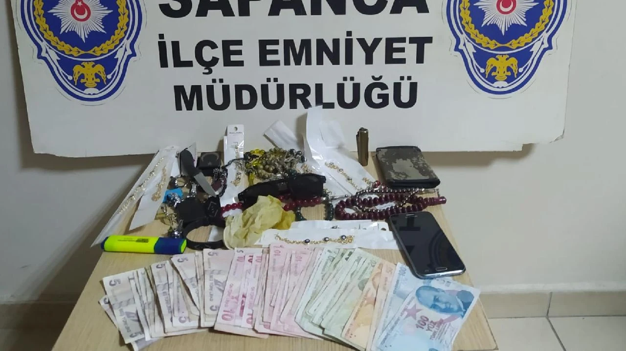 Belediyeden Çaldıkları Bisikletle 9 İş Yerini Soydular
